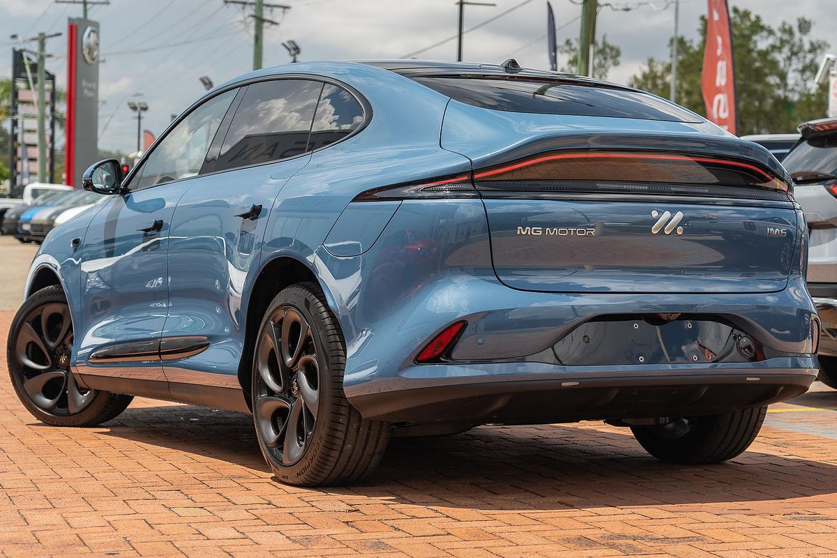2025 MG IM6 Platinum S12L