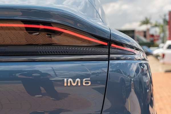 2025 MG IM6 Platinum S12L