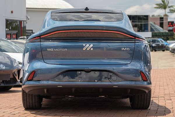 2025 MG IM6 Platinum S12L