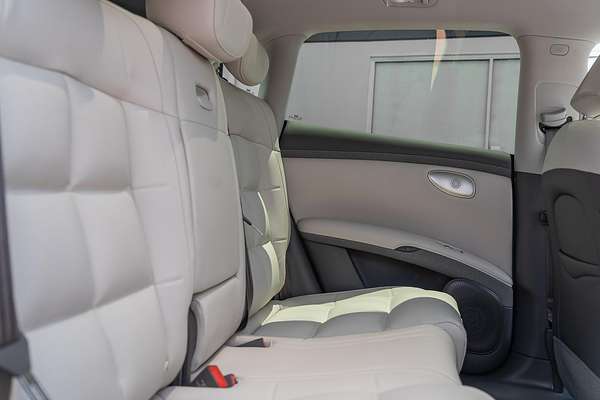 2025 MG IM6 Platinum S12L