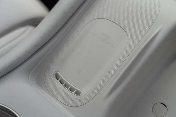 2025 MG IM6 Platinum S12L