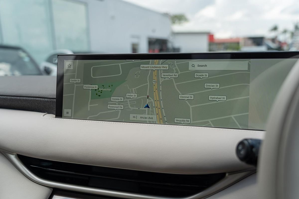 2025 MG IM6 Platinum S12L