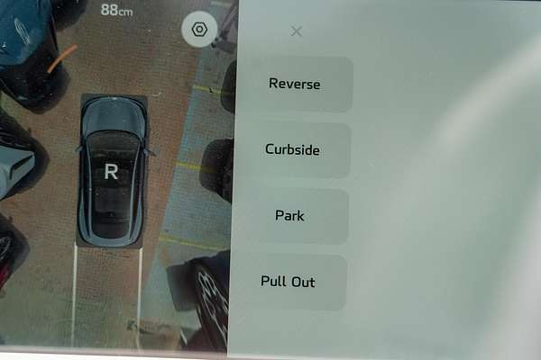 2025 MG IM6 Platinum S12L