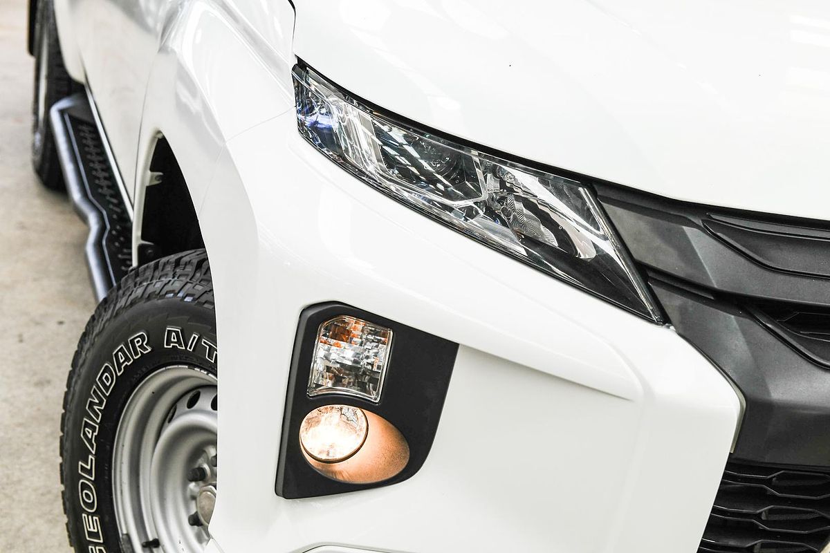 2020 Mitsubishi Triton GLX ADAS MR 4X4