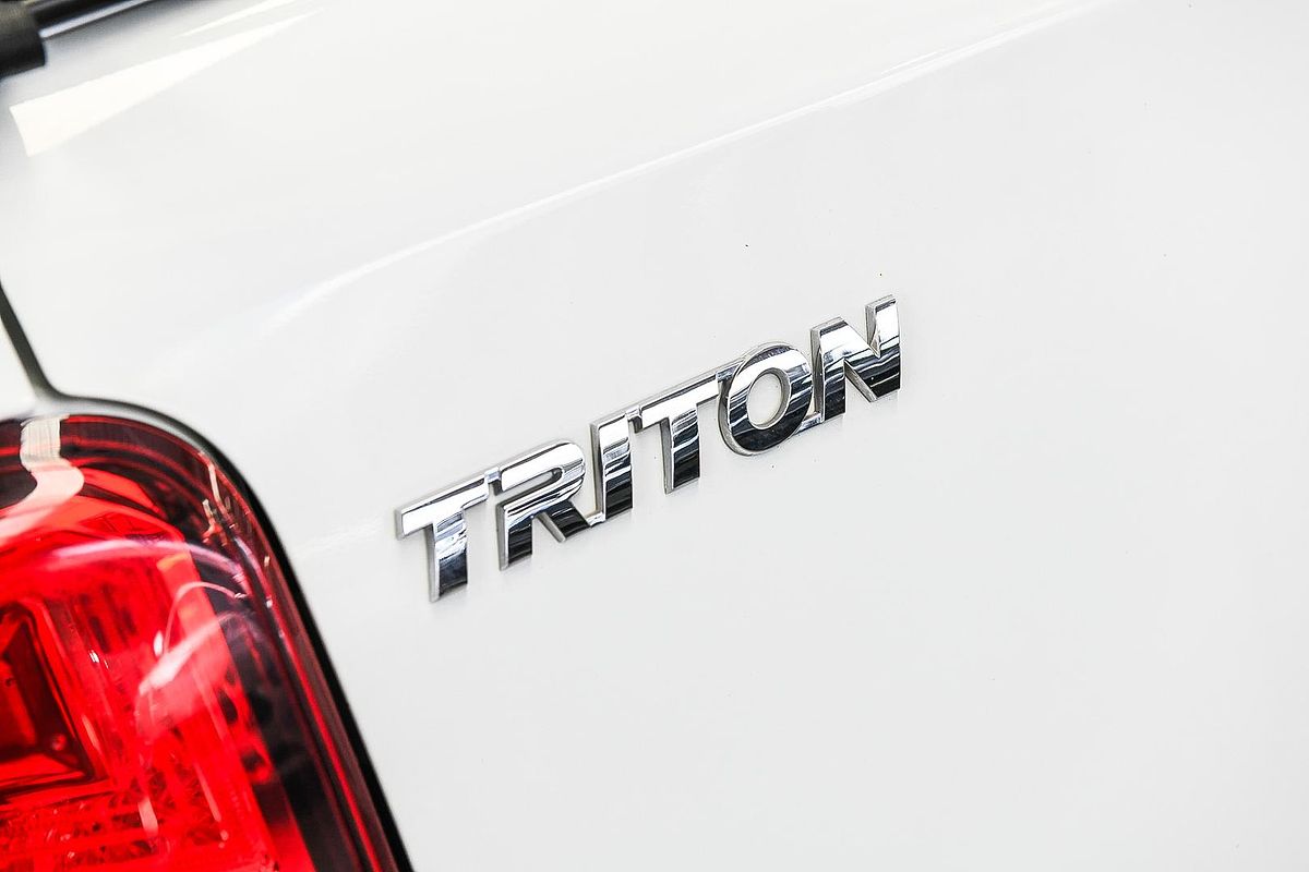 2020 Mitsubishi Triton GLX ADAS MR 4X4