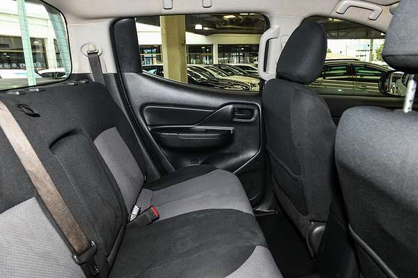 2020 Mitsubishi Triton GLX ADAS MR 4X4