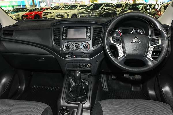 2020 Mitsubishi Triton GLX ADAS MR 4X4