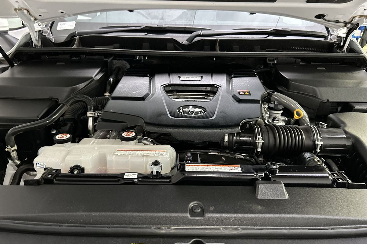 2023 Toyota Landcruiser GXL FJA300R