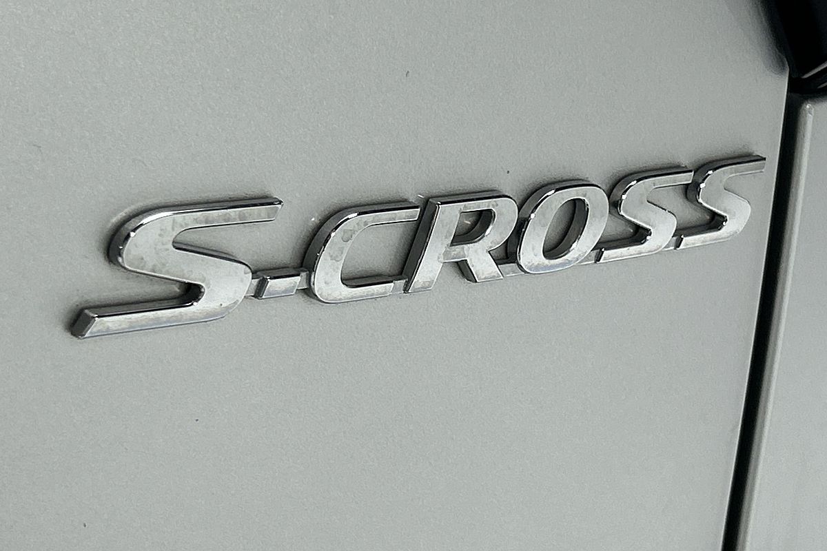 2023 Suzuki S-Cross GLX JYB