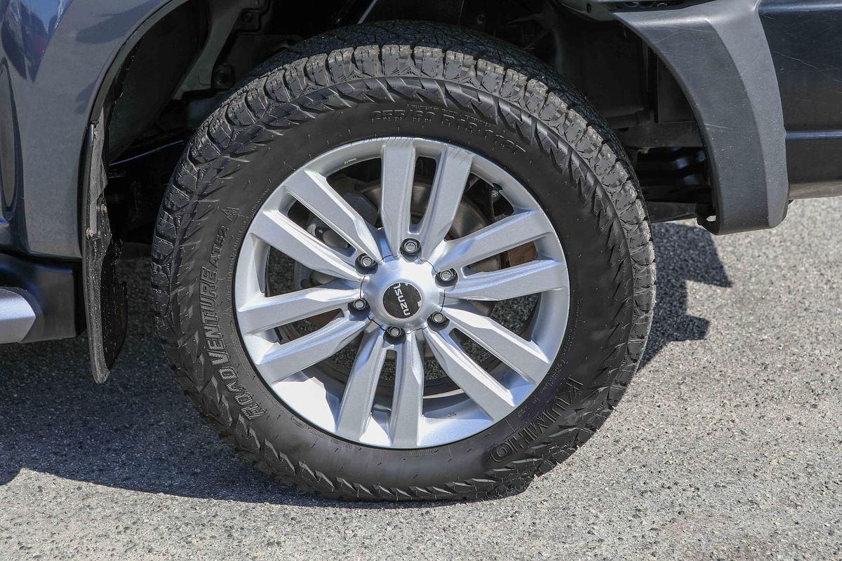 2018 Isuzu MU-X LS-T