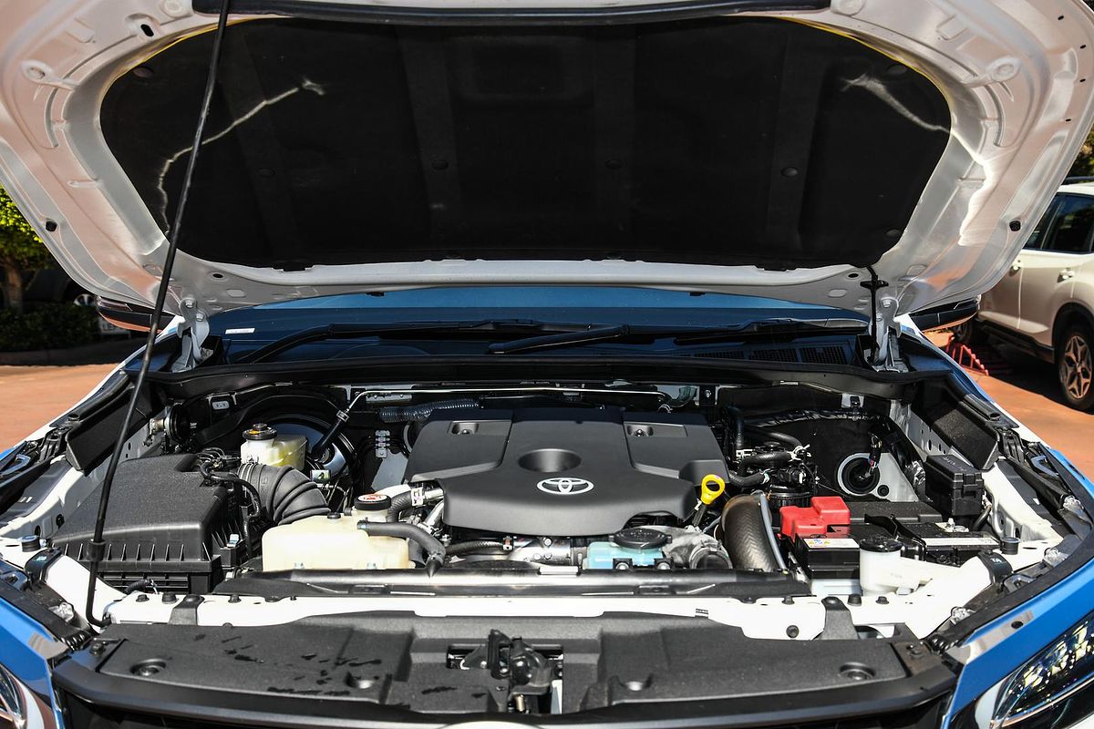 2025 Toyota FORTUNER GXL GUN156R