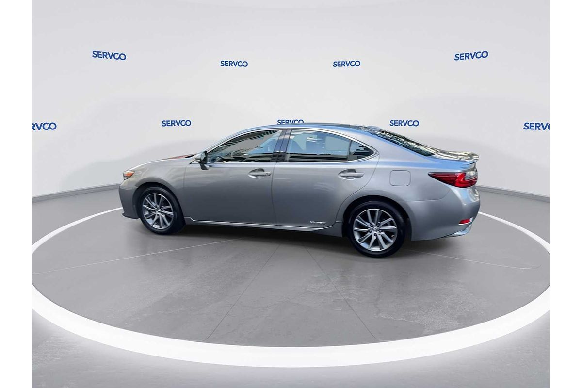 2016 Lexus ES Hybrid