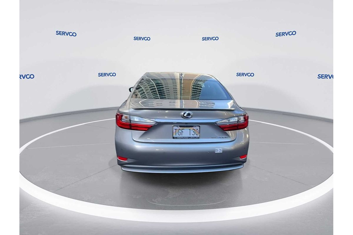 2016 Lexus ES Hybrid