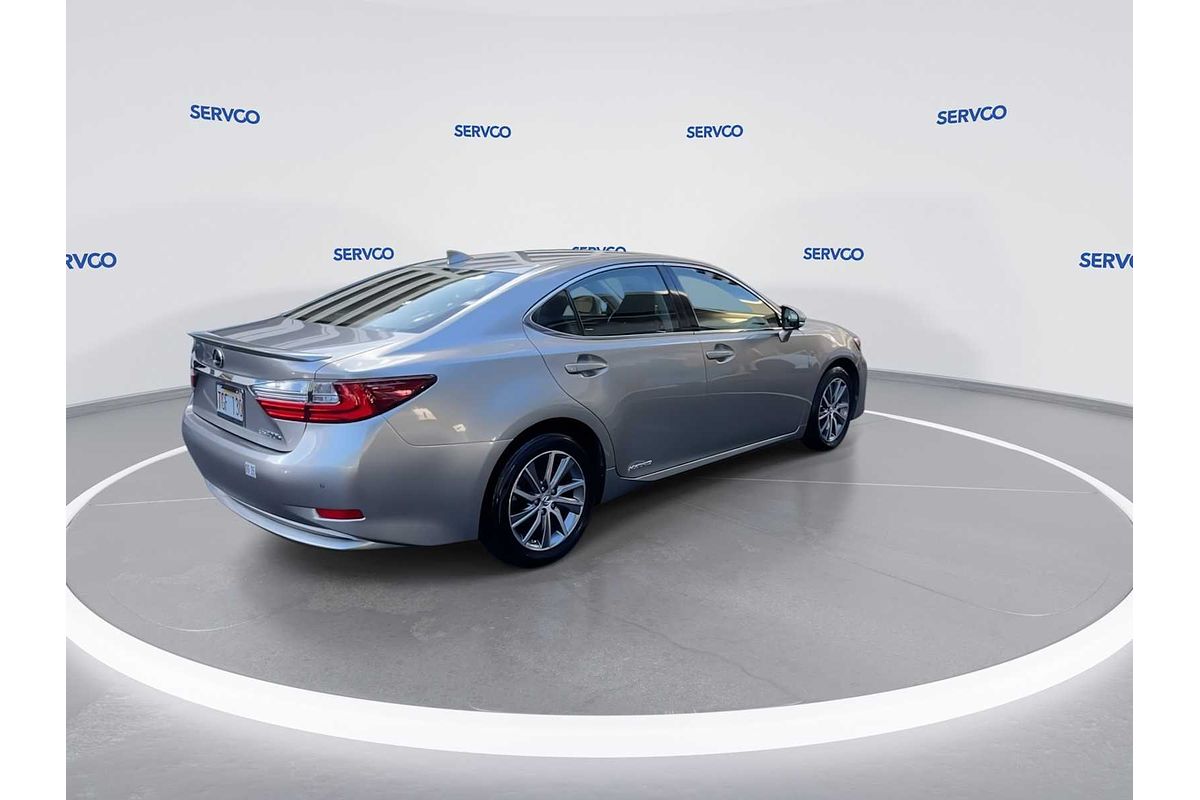 2016 Lexus ES Hybrid