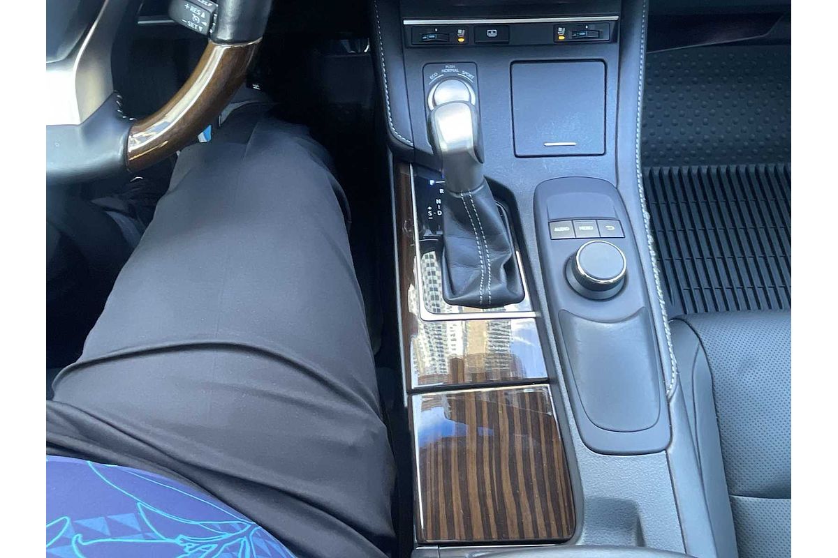 2016 Lexus ES Hybrid