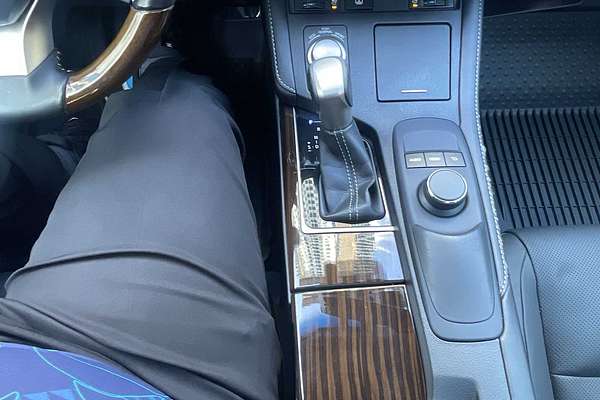 2016 Lexus ES Hybrid