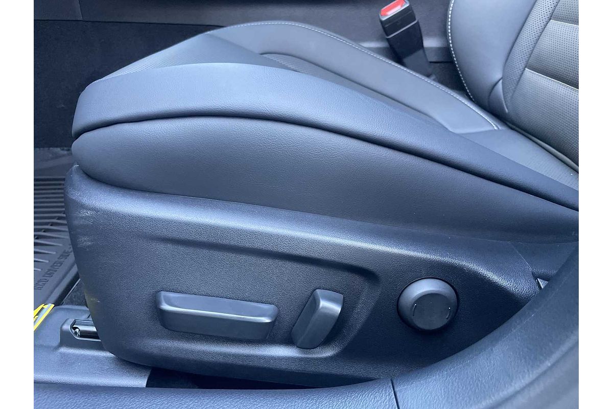 2025 Lexus IS F SPORT Performance