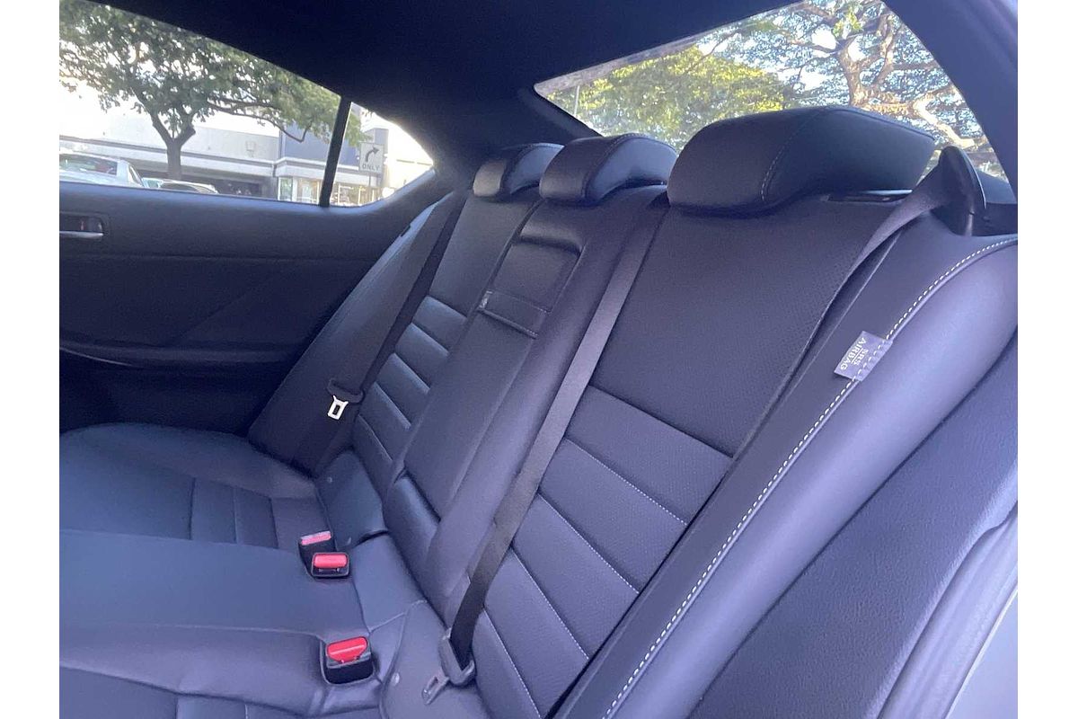 2025 Lexus IS F SPORT Performance