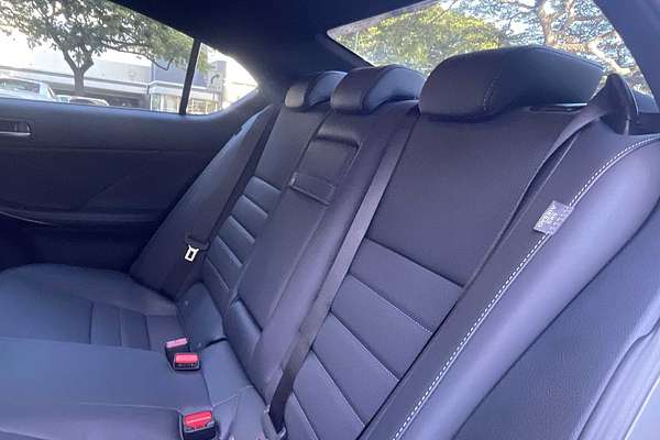 2025 Lexus IS F SPORT Performance