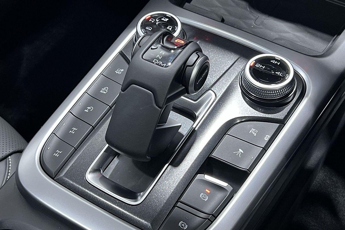 2025 GWM Tank 300 Ultra P01