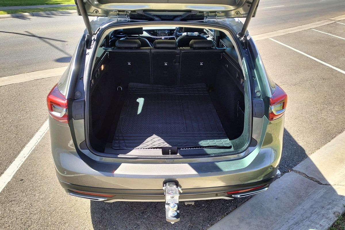 2018 Holden Calais V ZB