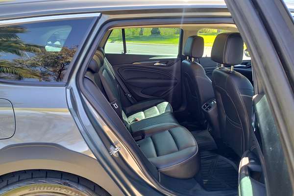 2018 Holden Calais V ZB