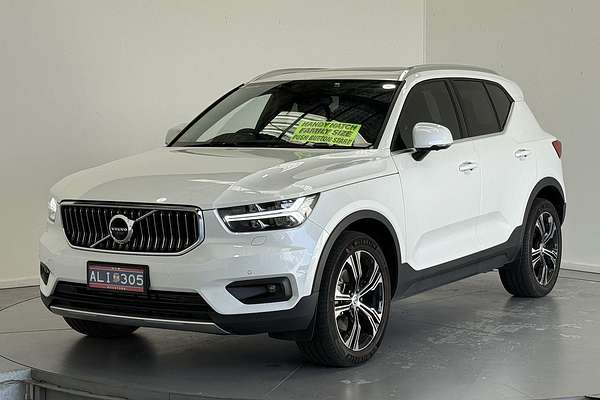 2022 Volvo XC40 T4 Inscription