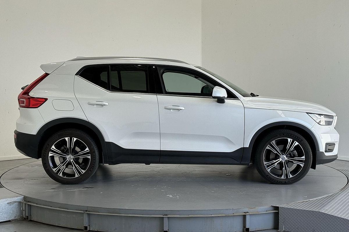 2022 Volvo XC40 T4 Inscription