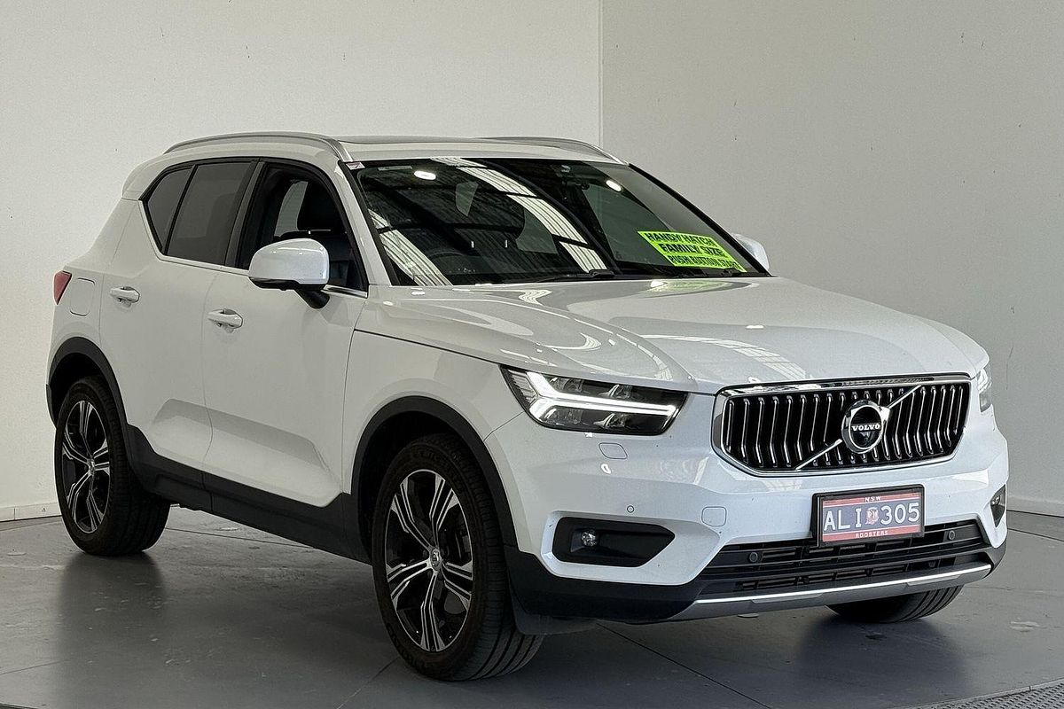 2022 Volvo XC40 T4 Inscription