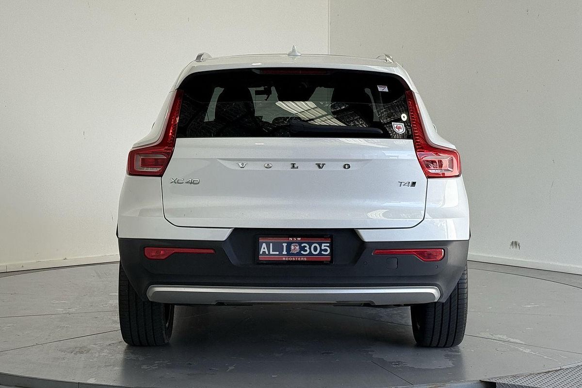 2022 Volvo XC40 T4 Inscription