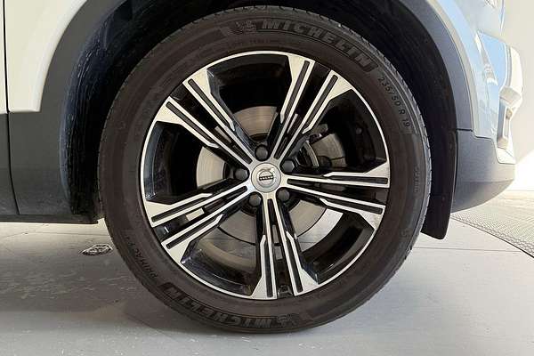 2022 Volvo XC40 T4 Inscription