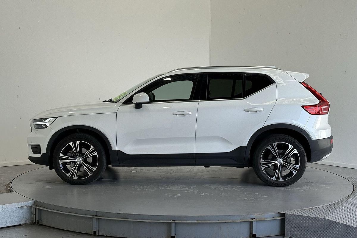 2022 Volvo XC40 T4 Inscription