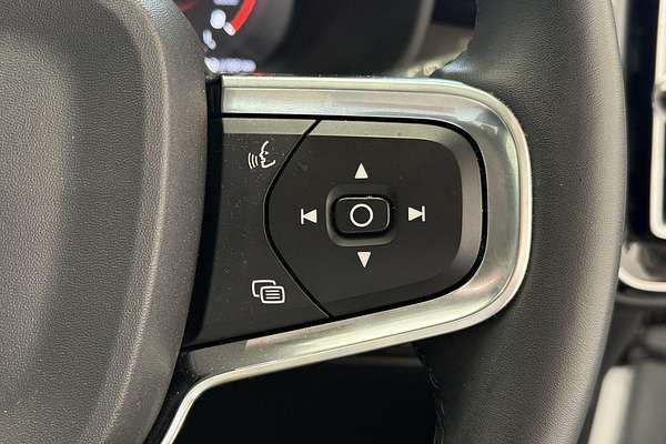 2022 Volvo XC40 T4 Inscription