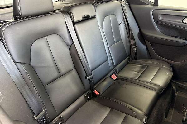 2022 Volvo XC40 T4 Inscription