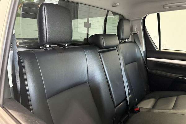 2022 Toyota Hilux SR5 GUN126R 4X4