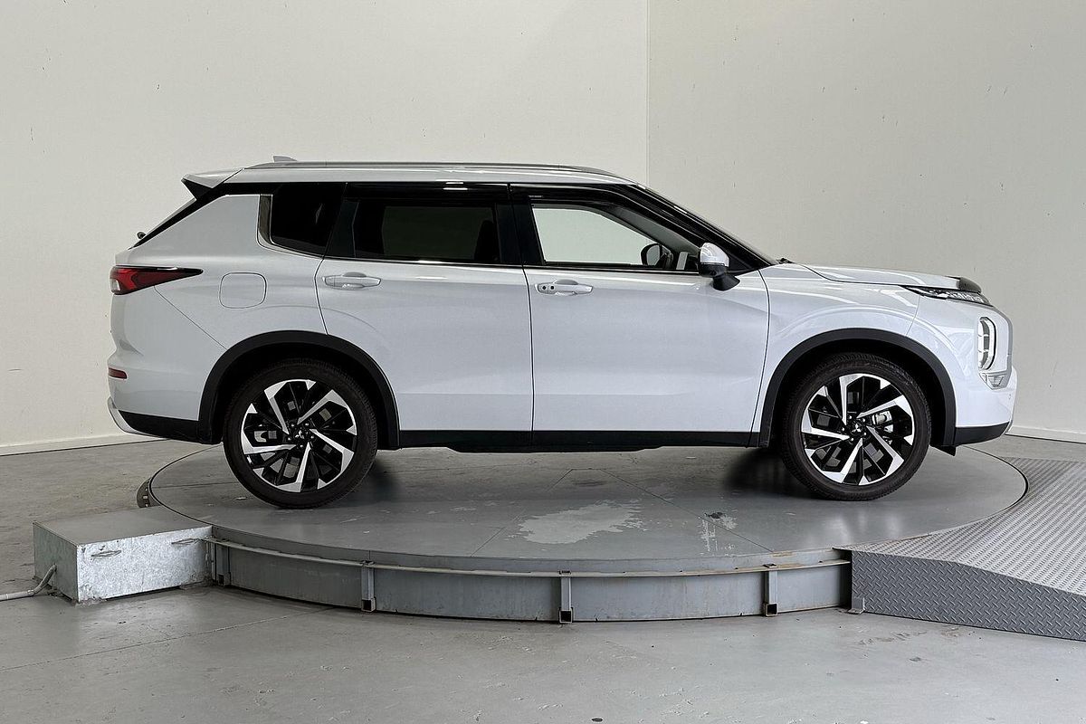 2024 Mitsubishi Outlander Aspire ZM