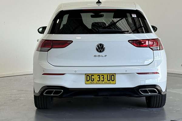 2022 Volkswagen Golf 110TSI R-Line 8