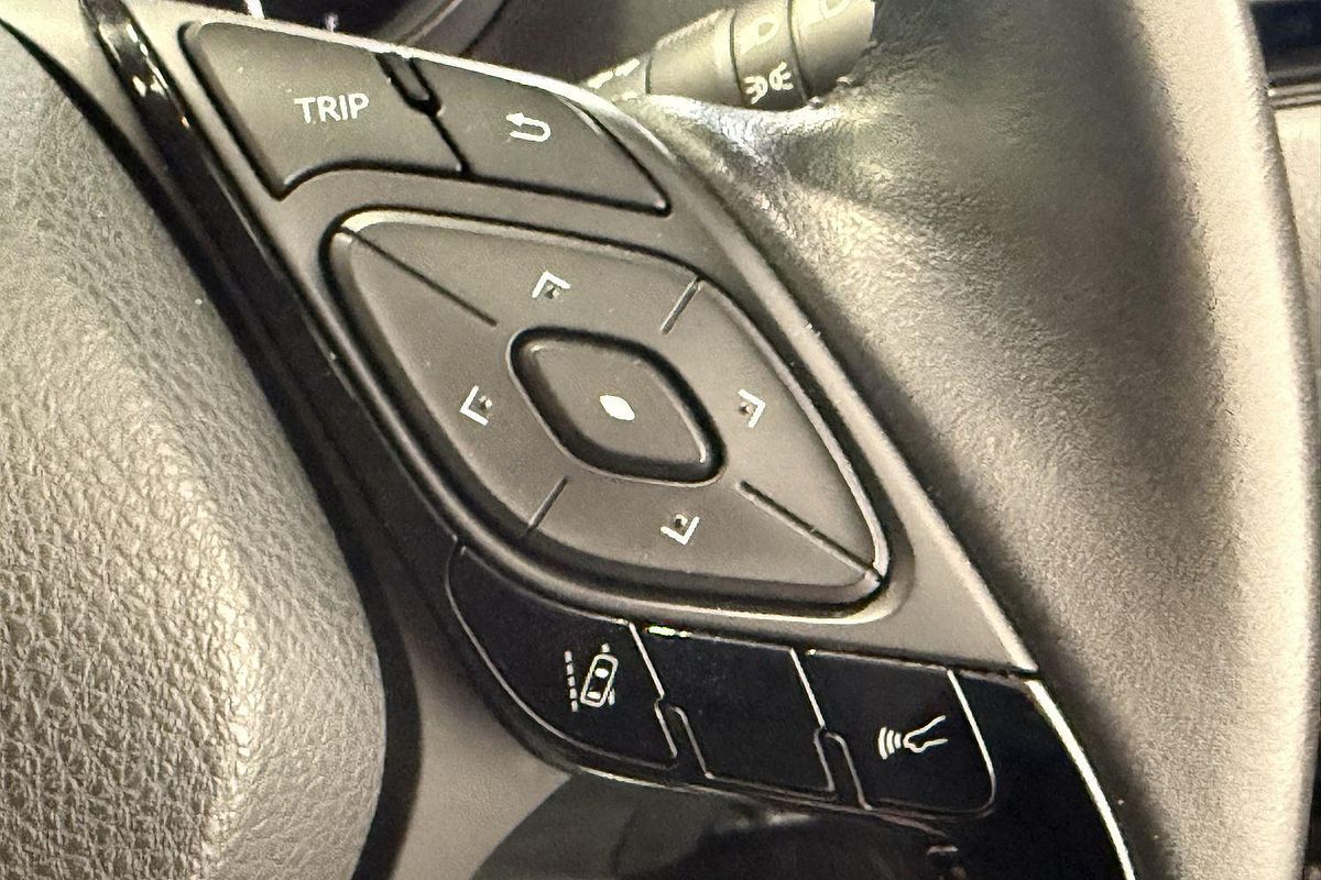 2023 Toyota C-HR GXL NGX10R