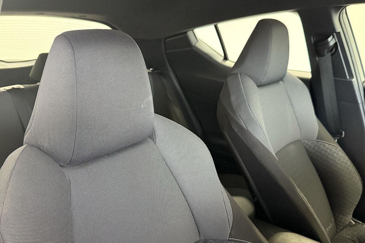 2023 Toyota C-HR GXL NGX10R