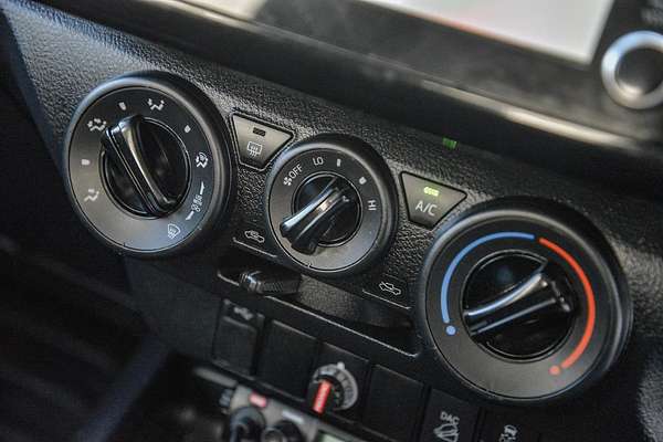 2021 Toyota Hilux SR GUN126R 4X4