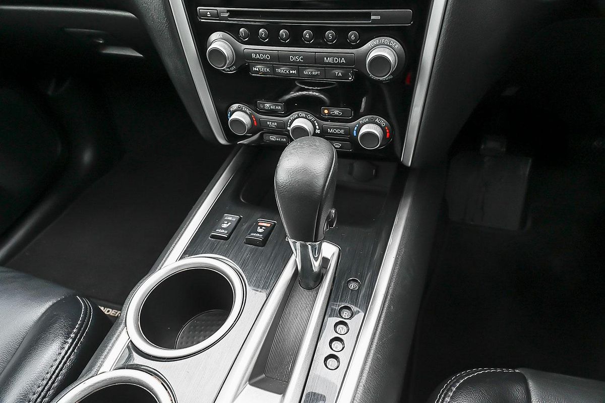 2020 Nissan Pathfinder ST-L R52 Series III