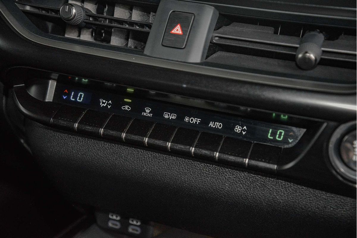 2023 Lexus UX UX200 Luxury MZAA10R