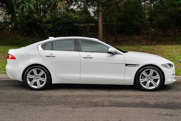 2017 Jaguar XE 20d R-Sport X760
