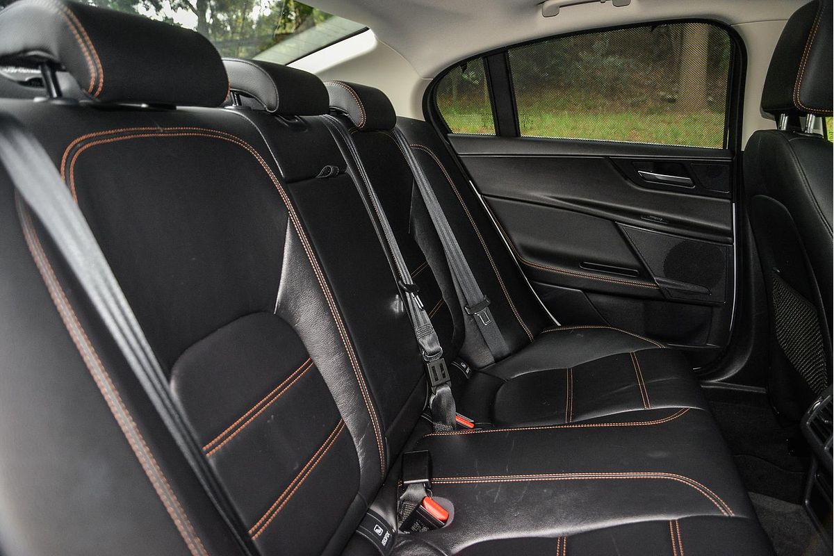 2017 Jaguar XE 20d R-Sport X760