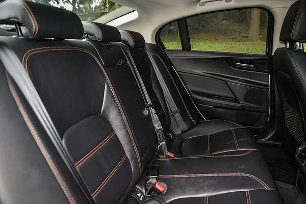 2017 Jaguar XE 20d R-Sport X760