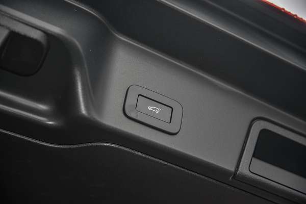 2023 Land Rover Range Rover Evoque P250 R-Dynamic HSE L551