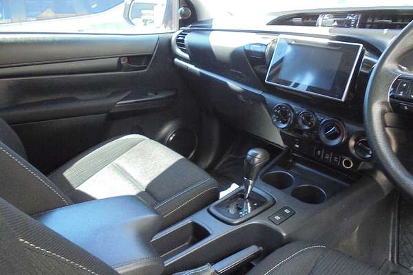 2020 Toyota Hilux SR GUN126R 4X4