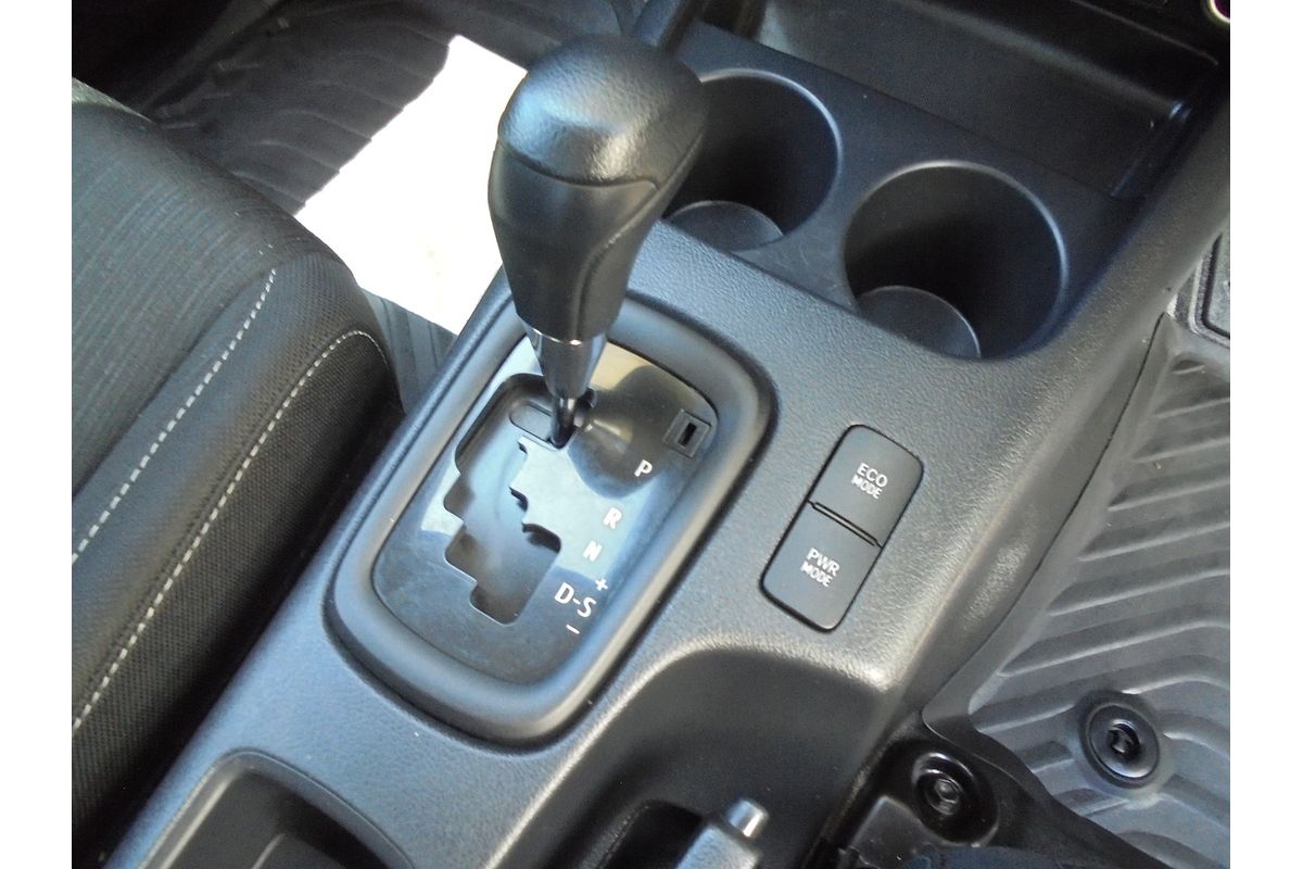 2020 Toyota Hilux SR GUN126R 4X4