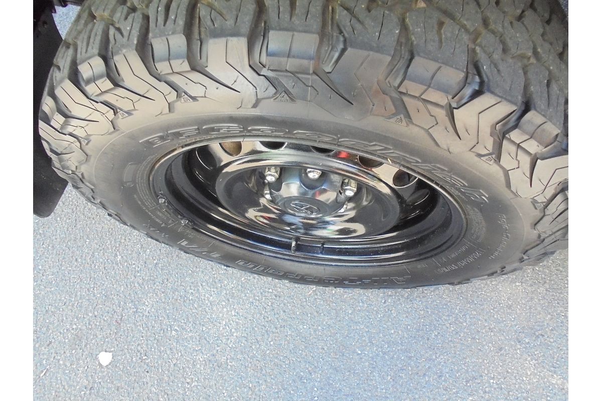 2020 Toyota Hilux SR GUN126R 4X4