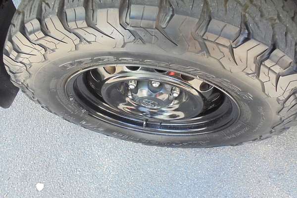 2020 Toyota Hilux SR GUN126R 4X4